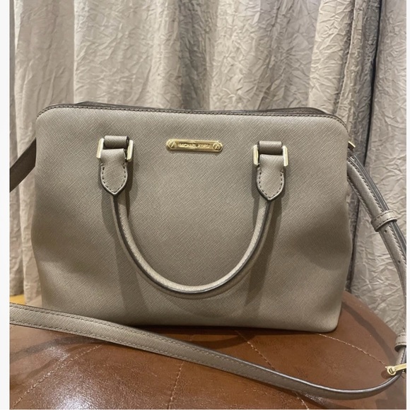 Elegant Michael Kors Taupe Handbag - Picture 1 of 8